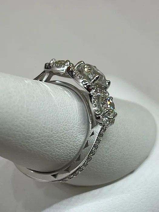 Bentley's Fine Jewelers 5