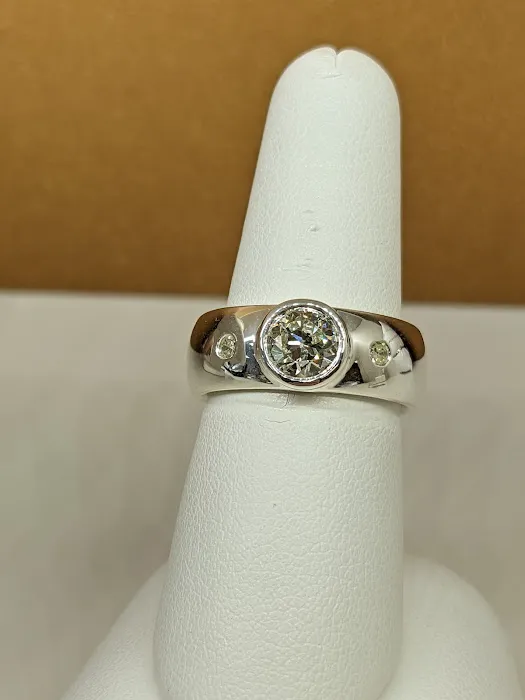 Bentley's Fine Jewelers 5