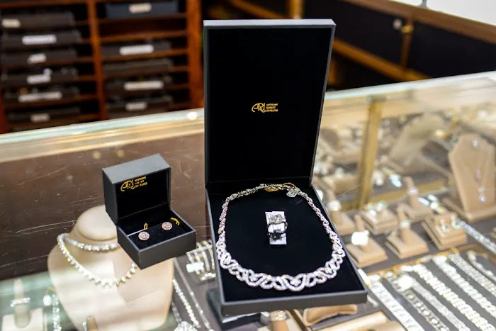 Anthony Robert Jewelers 3