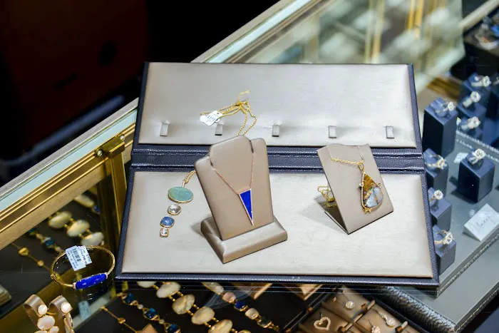 Anthony Robert Jewelers 3
