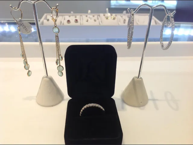 Glitters Jewelry 4