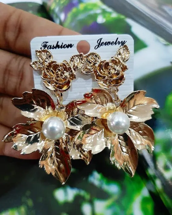 J Thomas Jewelers 4