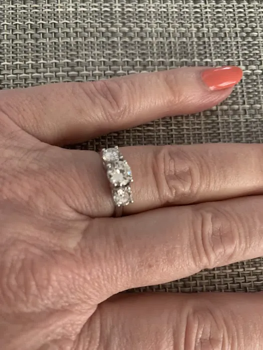 Buccieri's GEMS & JEWELRY 5