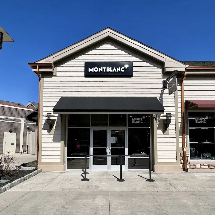 Montblanc Boutique Woodbury 5