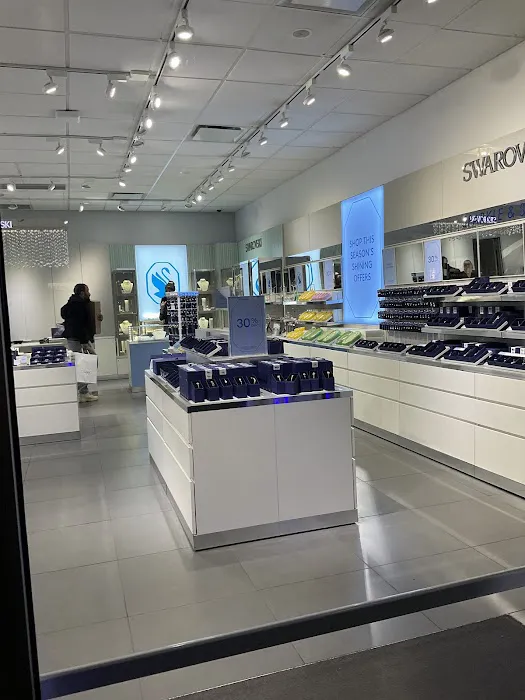 Swarovski Woodbury Outlets 5