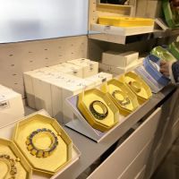 Swarovski Woodbury Outlets ico