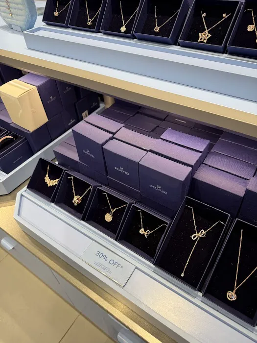 Swarovski Woodbury Outlets 5