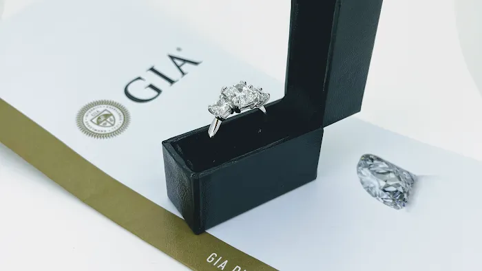 Dickens Jewelers & Design Studio 4