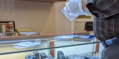 Diamond Exchange, Blue Diamond