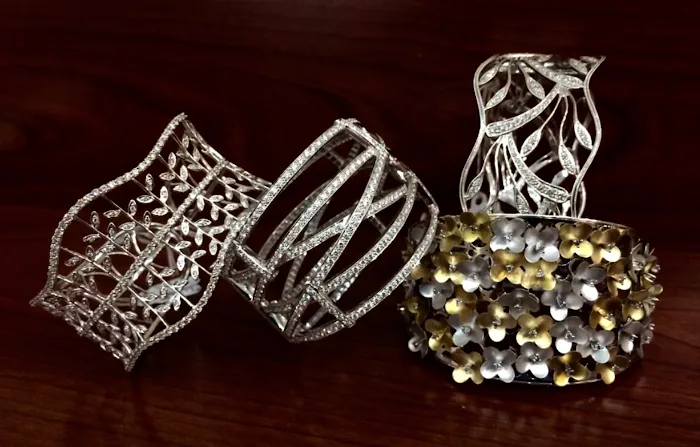 Diamond Exchange, Blue Diamond 4