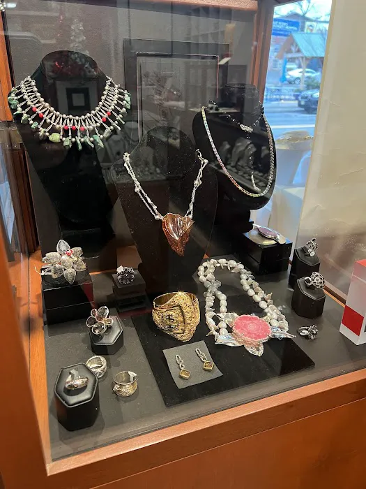 Gems Galleria 4