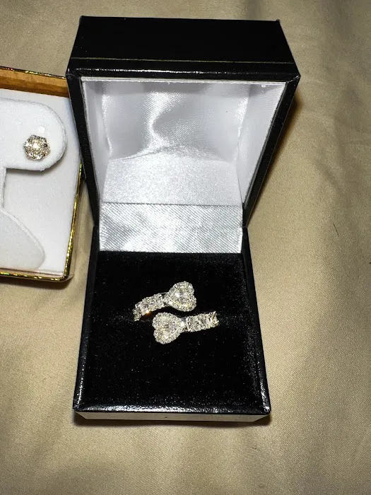 Roberts Jewelers 4