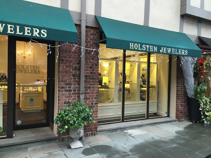 Holsten Jewelers Since 1912 4