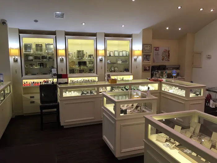 Holsten Jewelers Since 1912 4