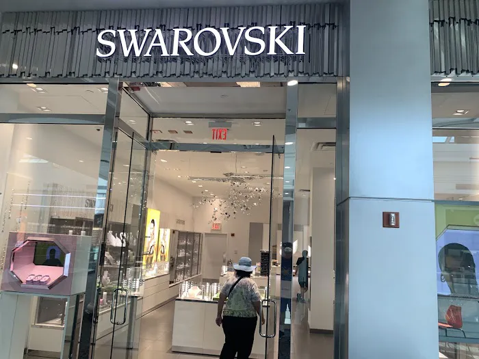 Swarovski 4