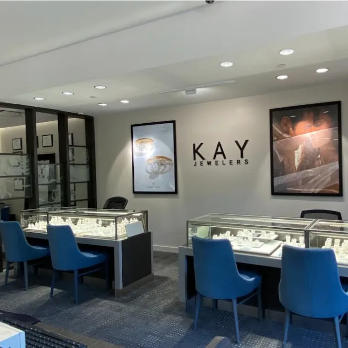 KAY Outlet 4
