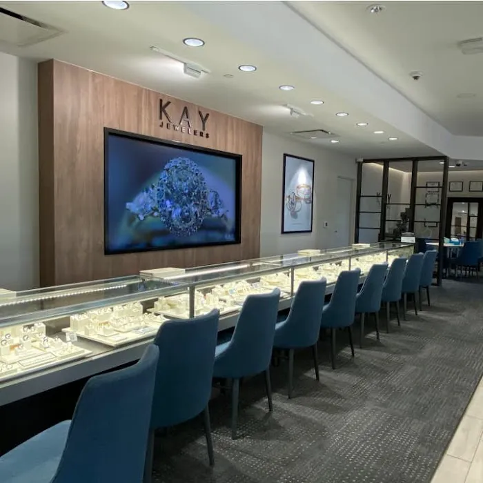 KAY Outlet 4