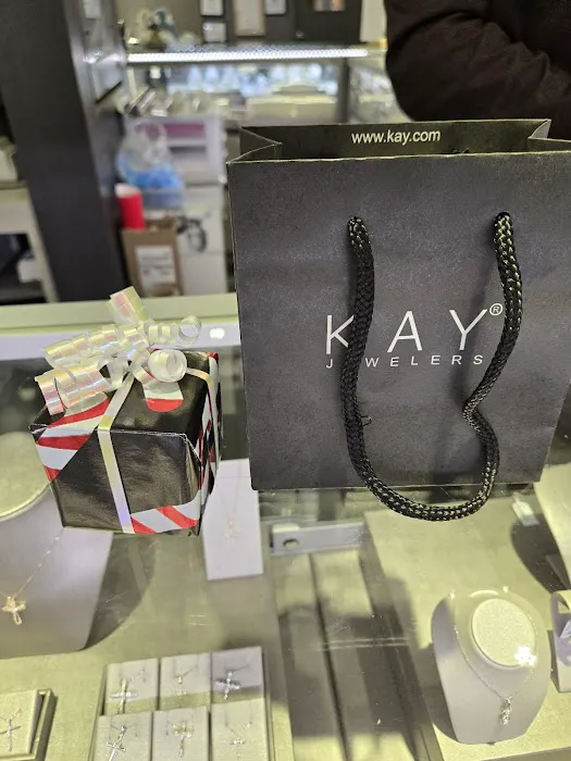 KAY Outlet 4