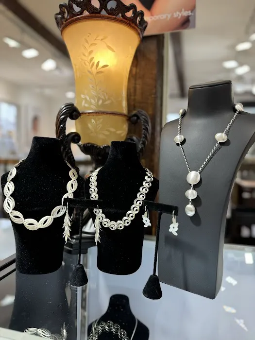 Divine Jewelers 4