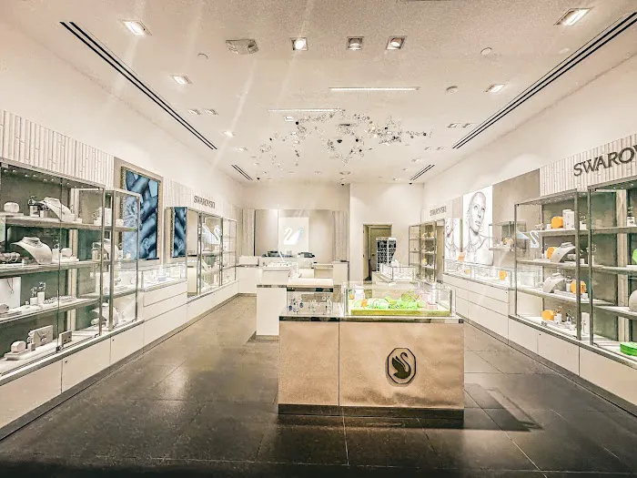 Swarovski Jewelers 3