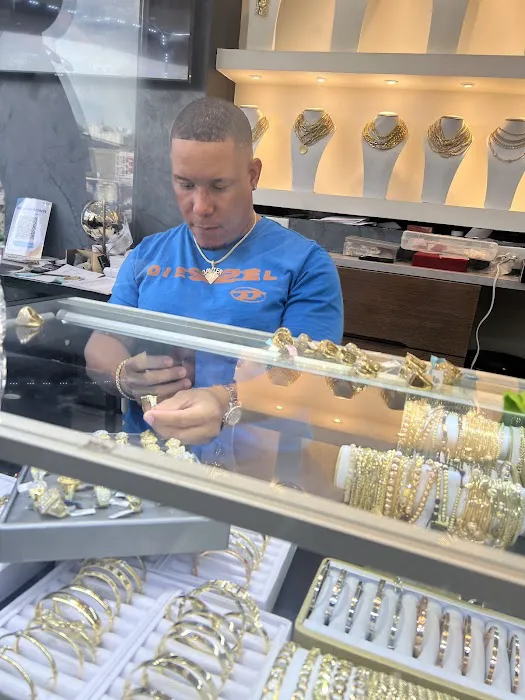 Javier The Jeweler Bronx 4