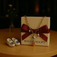 Rouge Hoops -Earrings ico