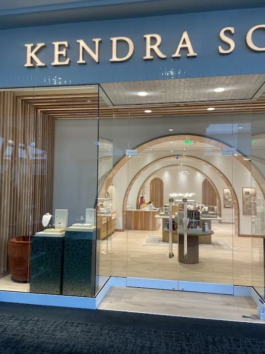 Kendra Scott 4