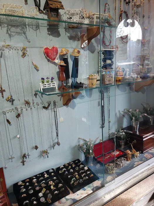 Limited Unlimited Jewelers 4