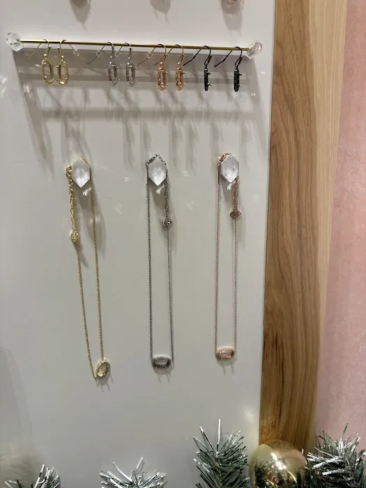 Kendra Scott 4