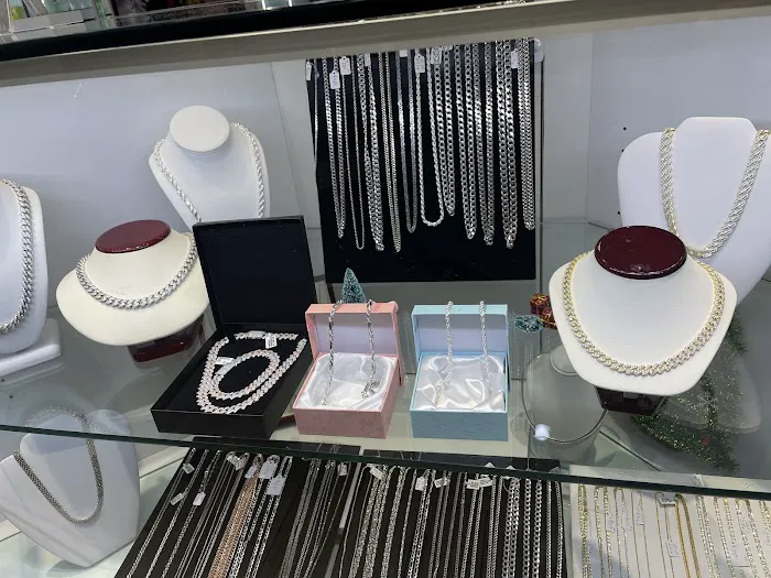 Ratnn Jewelers 4