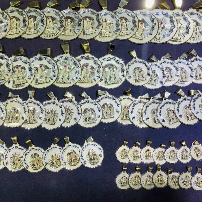 M & NP Jewelers 4