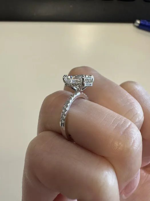 New Rochelle Jewelers, LLC 4
