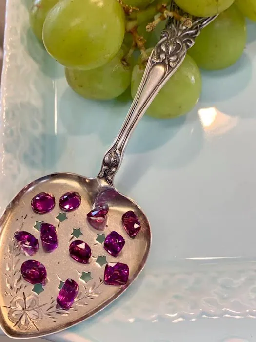 Henry's Jewelers 4