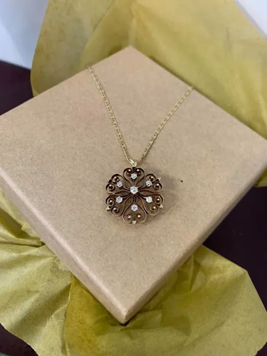 Henry's Jewelers 4