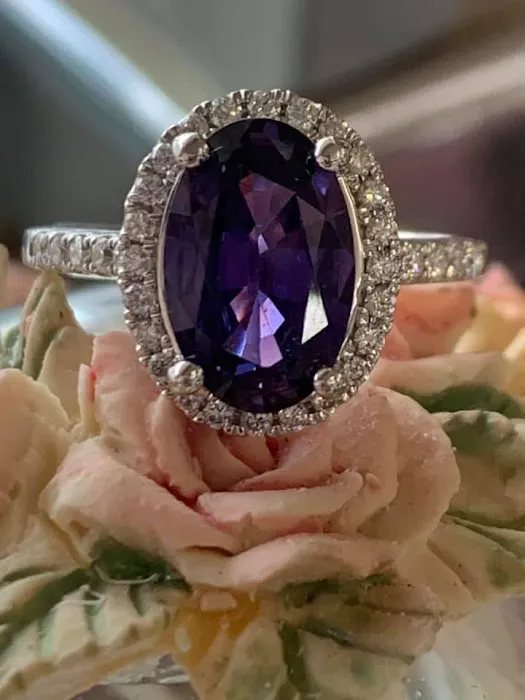 Henry's Jewelers 4
