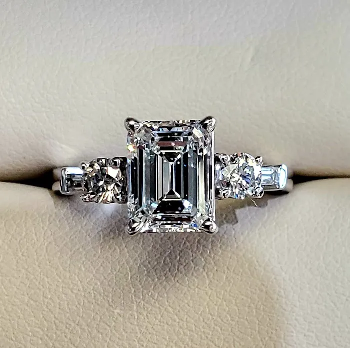 Belaggio Jewelers 4