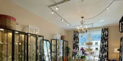 Mrs. C. E. Phelps by Northampton Jewelry