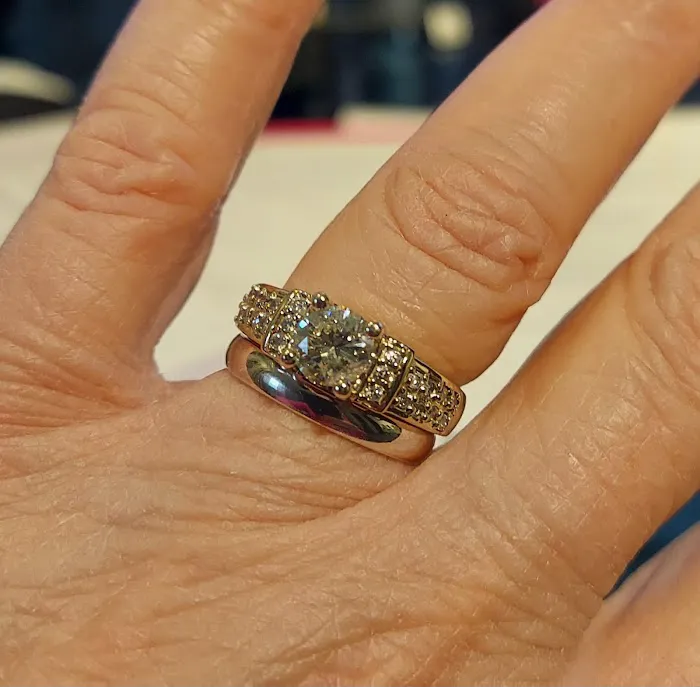 Michael Jewelers 5