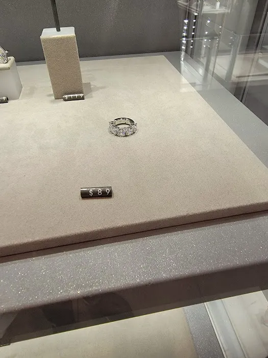 Swarovski 4