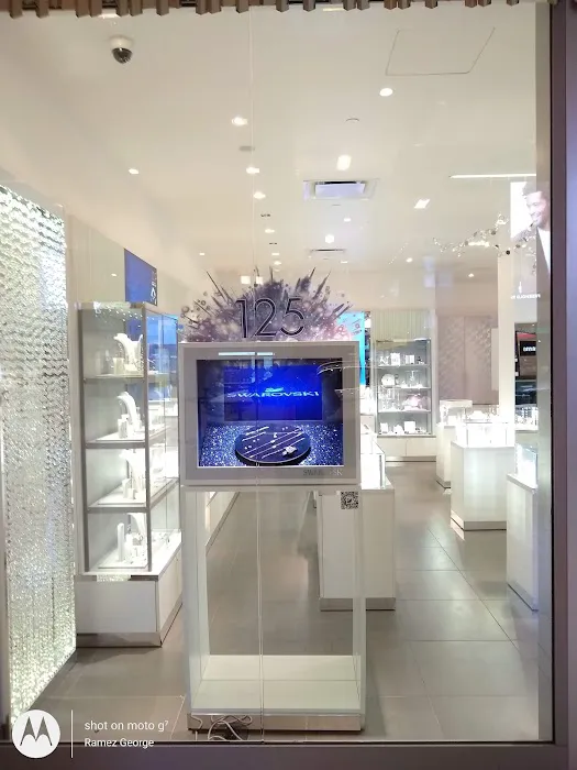 Swarovski 4