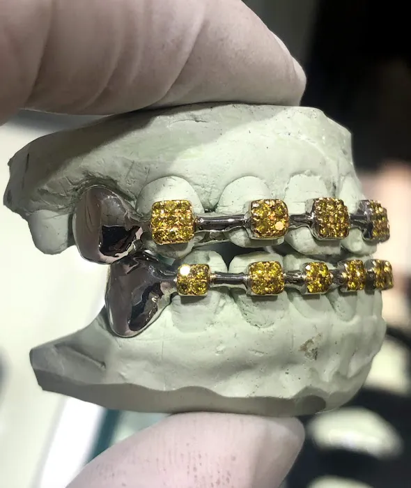 Jeff's Jewelry Co. Custom Diamond Jewelry - Grillz And Rolex - Cartier Glasses - Rings - Gold Necklaces - We Buy Gold 4