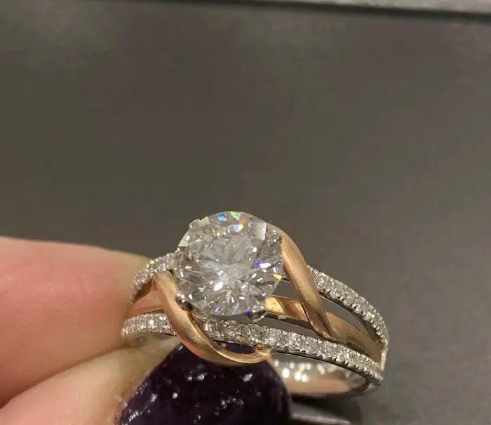 Van Jewelers 4