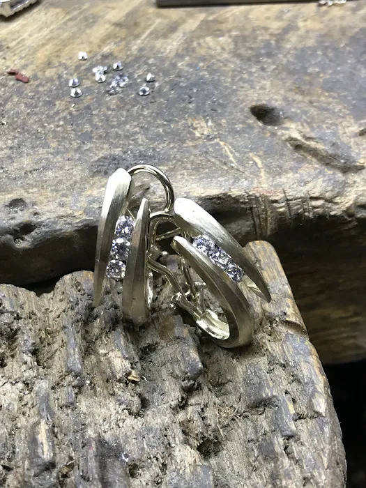 Lester Martin Jewelers 4