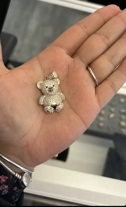 Luisito jewelry 4