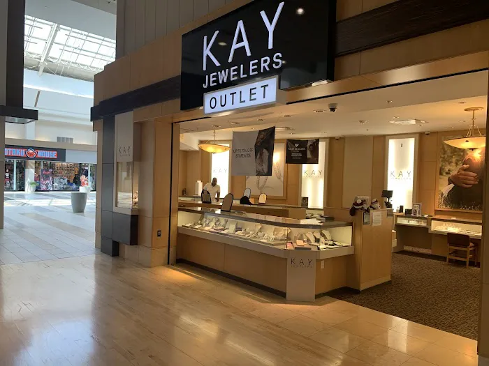 KAY Outlet 5