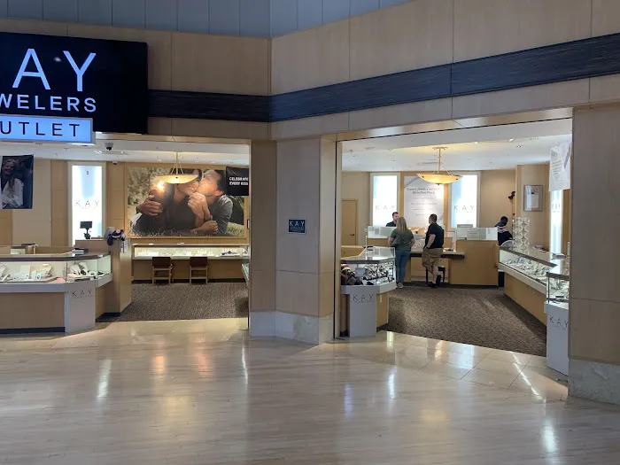 KAY Outlet 5