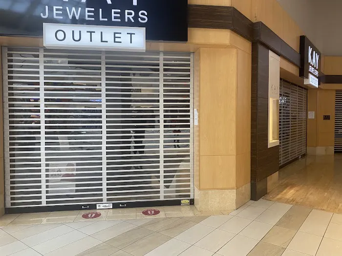 KAY Outlet 5