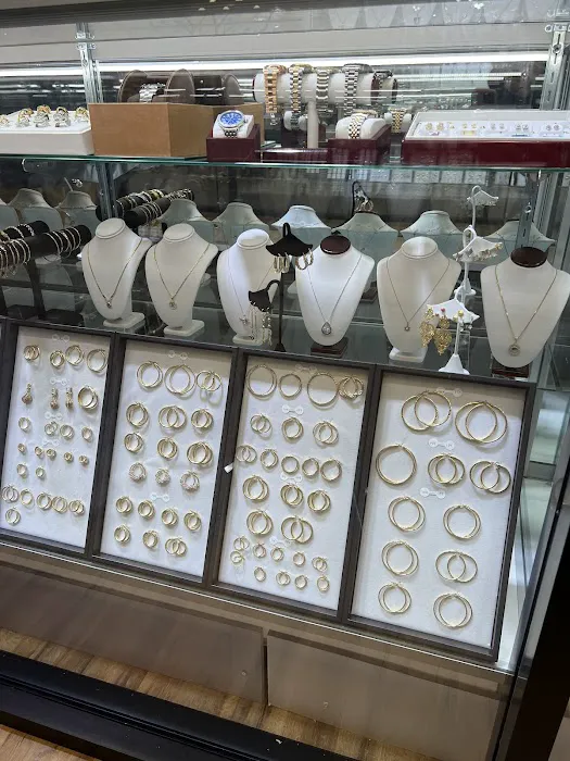 Hailey & Logan Jewelers- We Buy Gold 4
