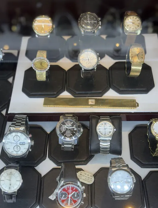 NP Jewelers 5