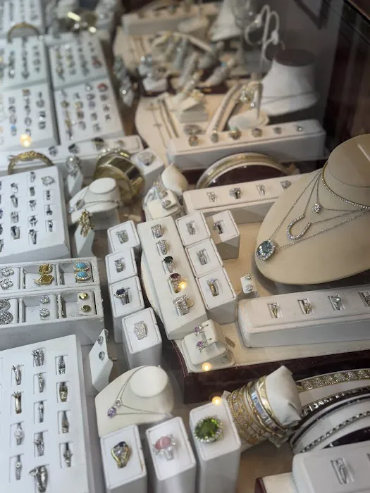 NP Jewelers 5